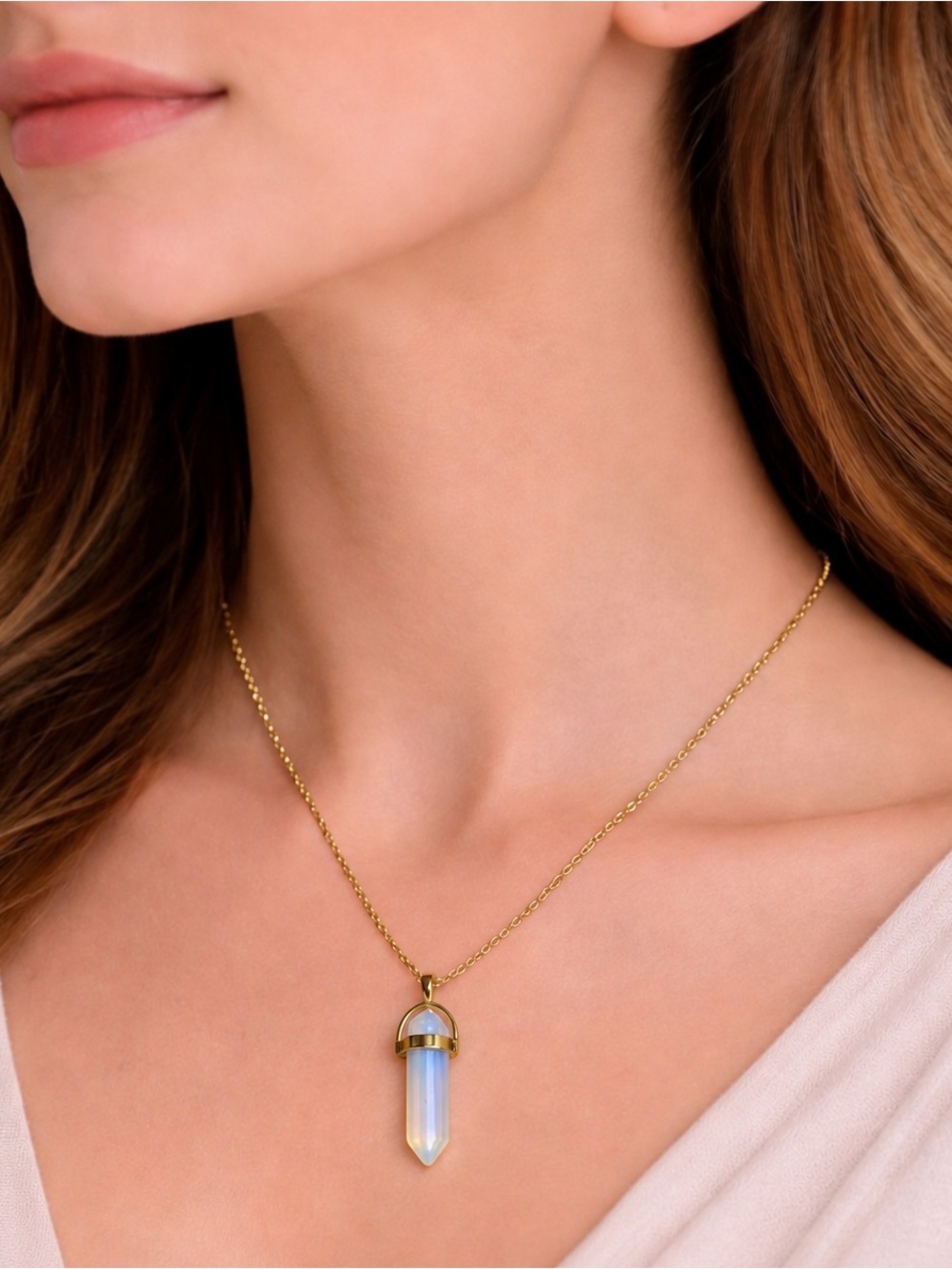 NWOT Opalescent hexagon double pointed pendant on chain